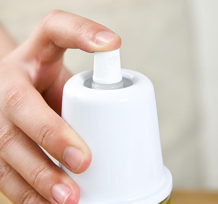 Oil spray can, press-type oil control pot, edible oil watering can, atomization spray bottle, grill kitchen oil spray can 100ml