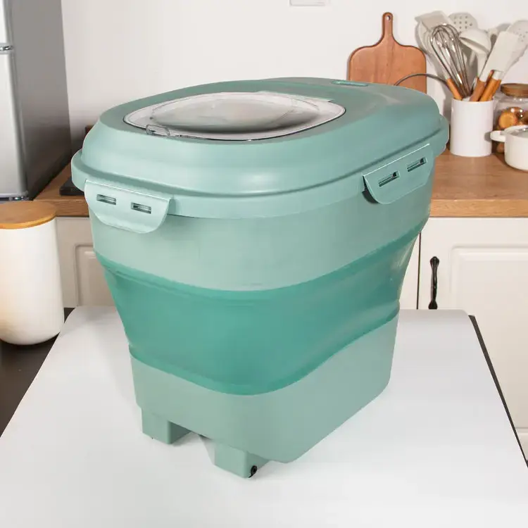 Moistureproof Sealing Large Plastic Dog Pantry Containers Bin Collapsible Pet Food Storage Container With Wheels
