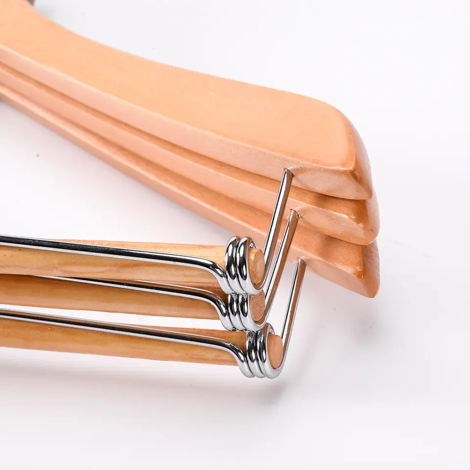 high quality cheap natural china wooden hanger clothes hanger lock with round bar