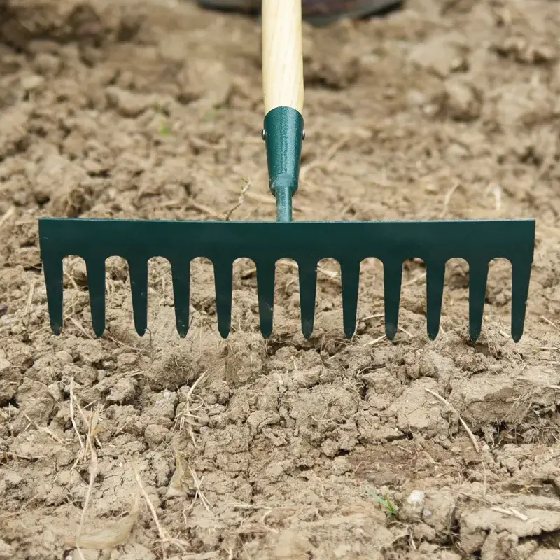 High Tech Garden Rake Types 12 Teeth Durable Carbon Steel Head Garden Tools Metal Rake